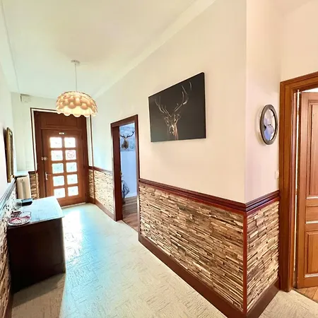 Casa vacanze Majestic Mountain - Endroit Magique - 20 Personnes *