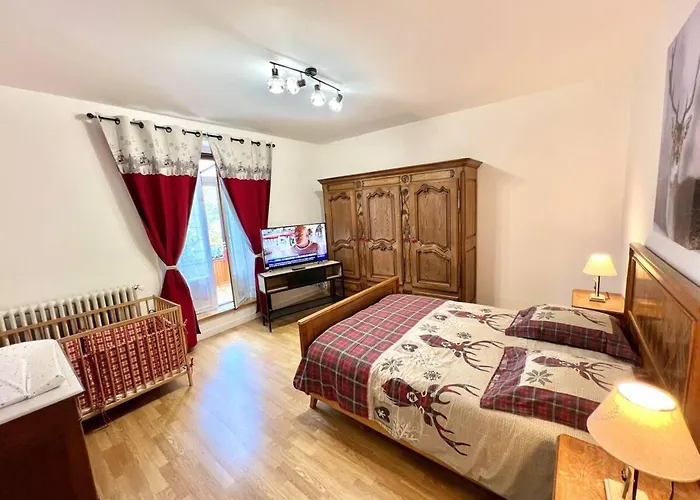 Majestic Mountain - Endroit Magique - 20 Personnes 펜션 *