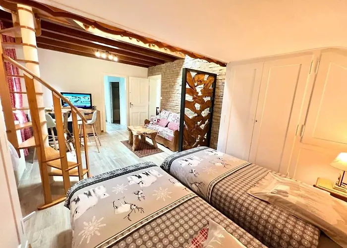 Majestic Mountain - Endroit Magique - 20 Personnes 펜션 *