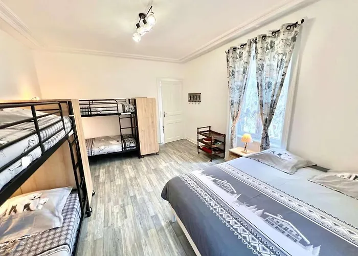 Majestic Mountain - Endroit Magique - 20 Personnes 펜션 *