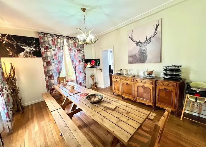 Majestic Mountain - Endroit Magique - 20 Personnes 펜션 *