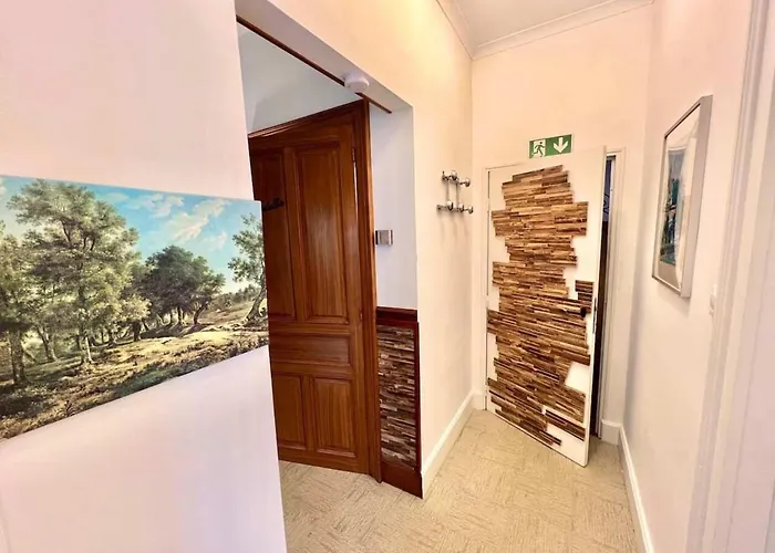 Majestic Mountain - Endroit Magique - 20 Personnes 펜션 *